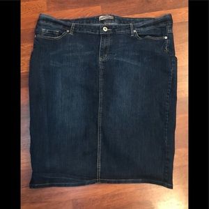 Denim skirt calf length size 22